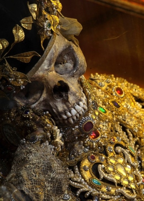 death is it's own treasure.